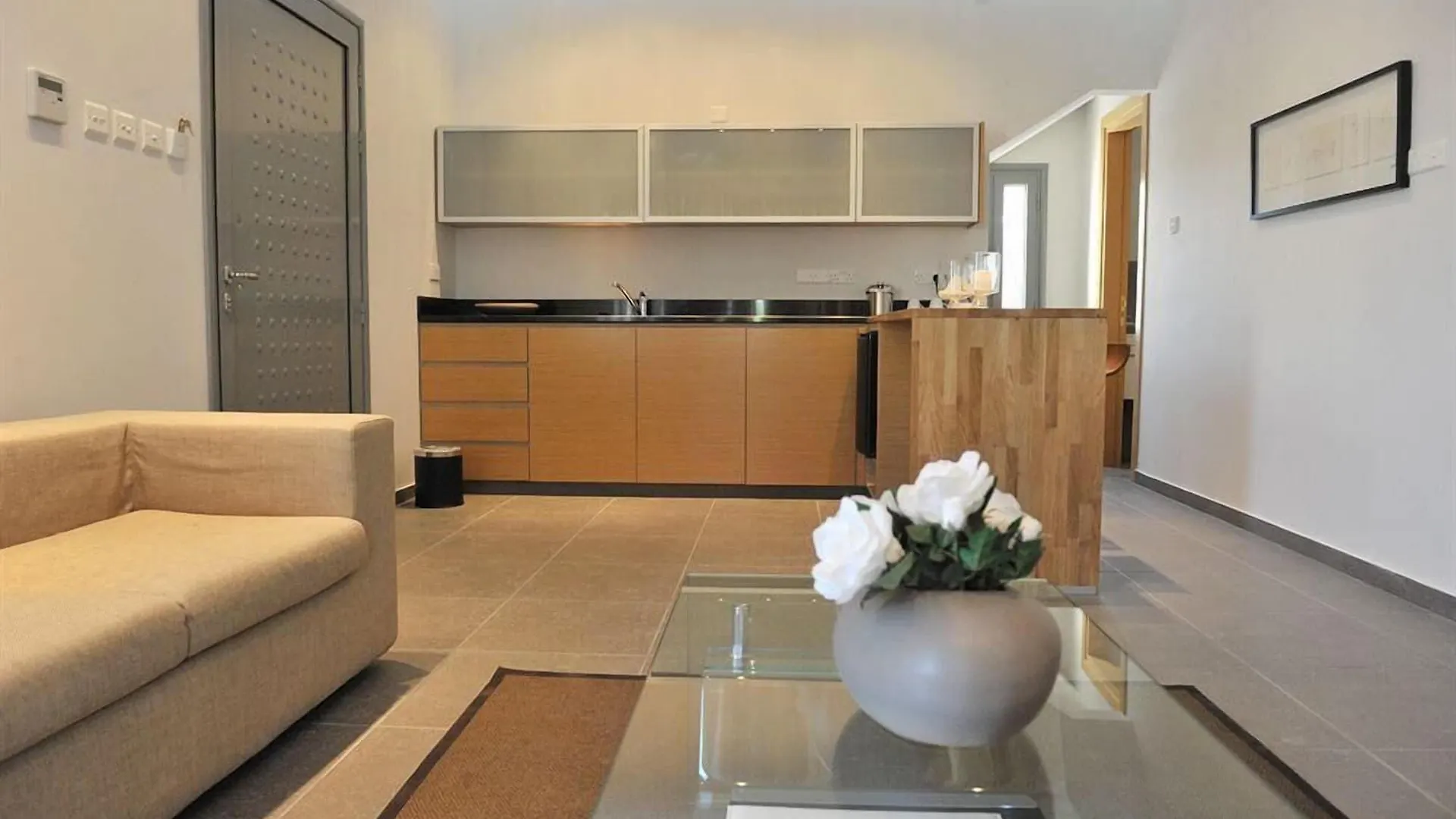 E-Hotel Larnaca Resort & Spa Perivolia
